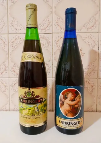 Kit Antigas Garrafas Vinho Fino Branco Zahringer's - Lacrada