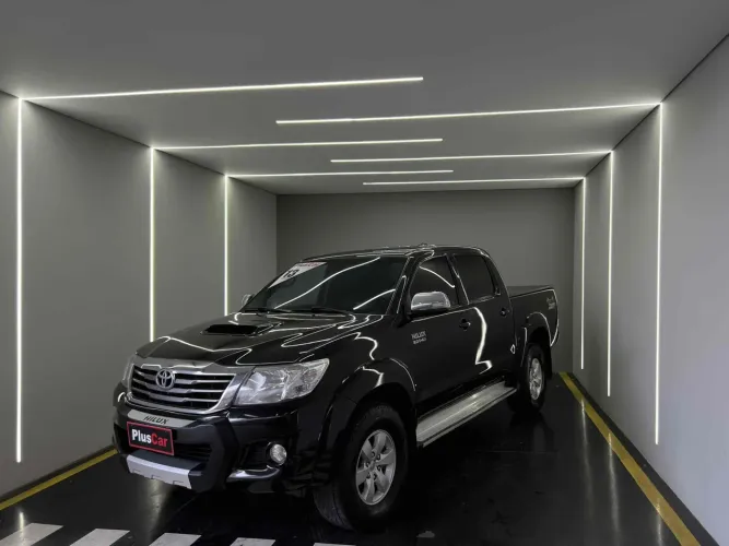 Toyota Hilux SW4 SRV D4-d 4X4 3.0 TDI Dies. AUT 2013