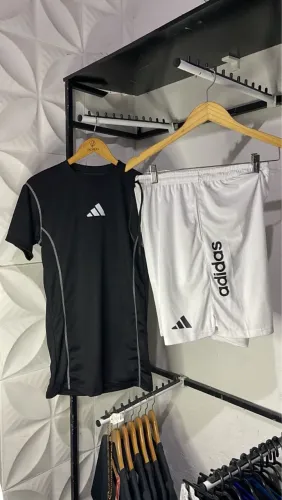 Conjunto Adidas - Camiseta e Shorts