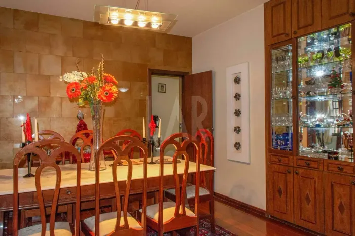 Casa à venda, 5 quartos, 1 suíte, 4 vagas, Santa Lúcia - Belo Horizonte/MG