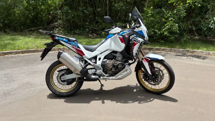 Honda Africa Twin 1100 adventure sports - DCT - 2023 - 17.800 km - Garantia até 09/2027