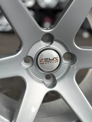 Rodas aro 15 zeus Furação 4x100
