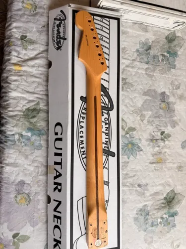 Neck Fender Channel Bound USA 