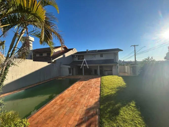 Casa Comercial para locação no bairro Country em Cascavel