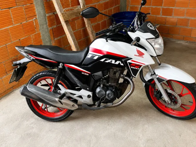 Honda CG 160 Titan S - IPVA Pago, Documento em Dia, Pronta para Transferir