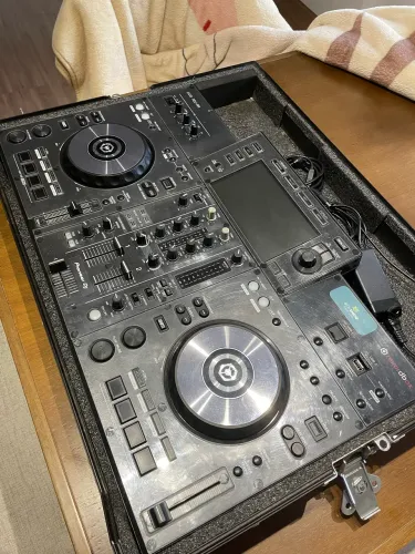 Controladora pioneer XDJ- RR