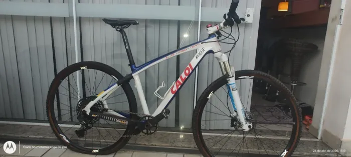 MTB CALOI ELITE CARBON TEAM 29 - TAM 17 - CERCA DE 11KG