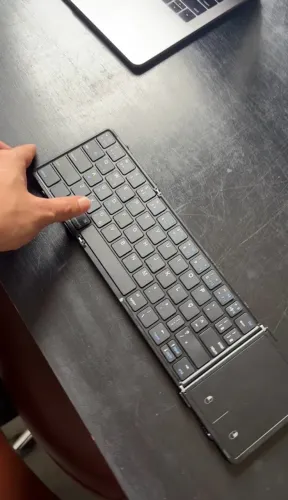 Teclado sem fio bluetooth portátil