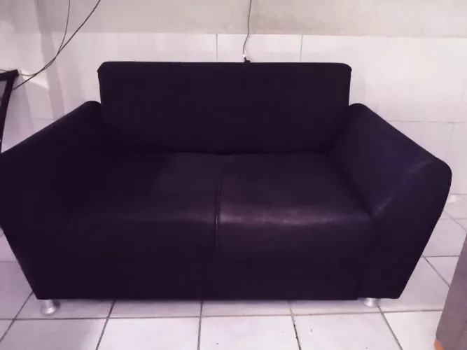 SOFÁ PRETO
