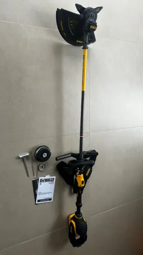 Roçadeira Dewalt a bateria