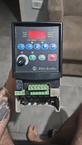 Inversor de frequência 0,5 cv trifásico 