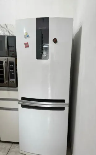 EXCELENTE OPORTUNIDADE GELADEIRA BRASTEMP INVERSE FROST FREE PAINEL DIGITAL SEMINOVA 