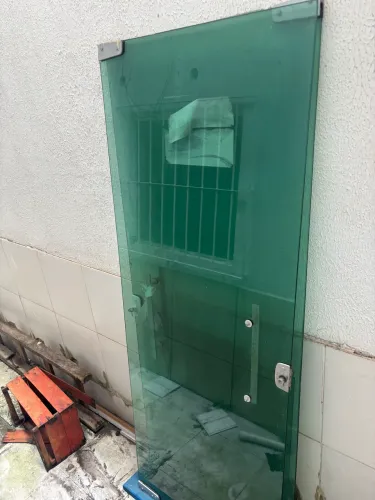 Vendo porta de vidro