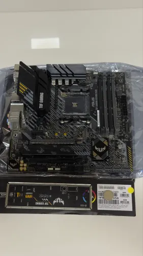 Placa-mãe ASUS TUF Gaming B550M-Plus AM4 DDR4 PCIe 4.0