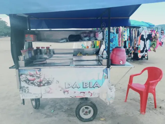 Vendo carrinho com licença para trabalhar na praia