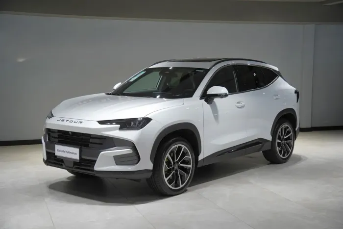 Jetour S06 Advance 2026