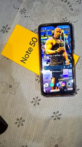 Realme note 50