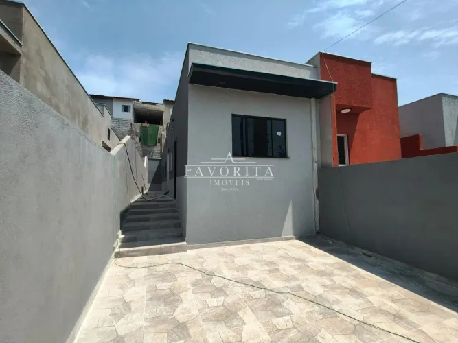 Casa a venda com 2 dormitórios sendo 1 suite em Bragança Paulista