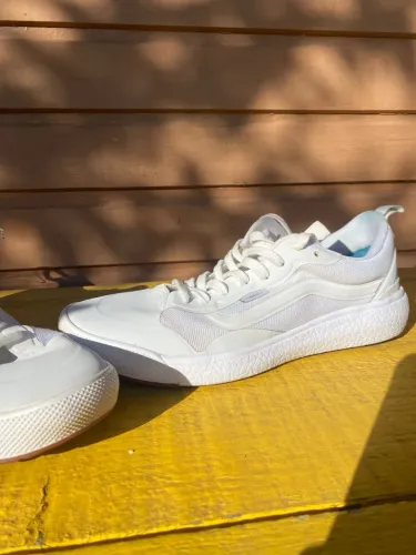 Tênis Vans Ultrarange 