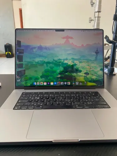 MacBook Pro M2 Max