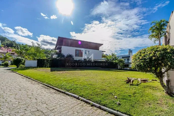 Terreno em condomínio na Praia Brava em Itajaí