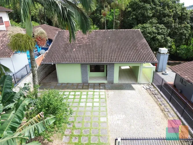 JOINVILLE - Casa Padrão - Floresta