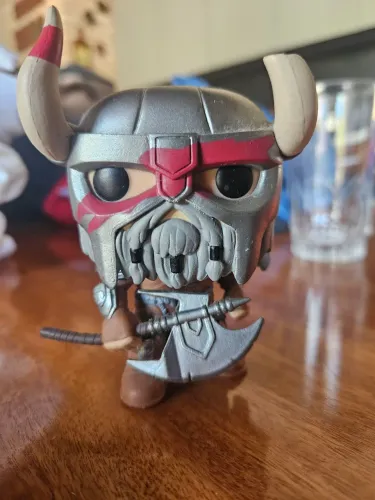 Funko Pop Nord #55 da linha The Elder Scrolls sem caixa
