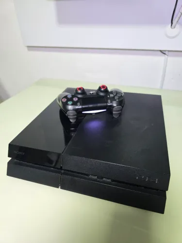 PlayStation 4 fat 1tb desbloqueado