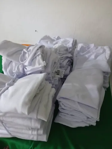 LOTE Camisetas poliéster brancas vários tamanhos Infantil Juvenil (Sublimação) 51 PEÇAS