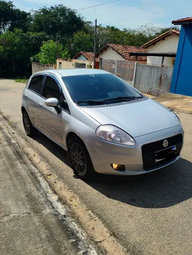 Fiat Punto Essence 1.6 Flex 16V 5P 2011