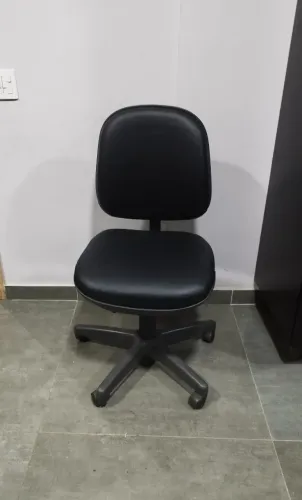 Cadeira de rodinhas