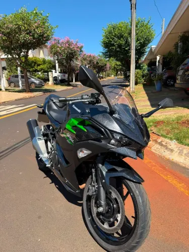 Kawasaki Ninja 500 25/25