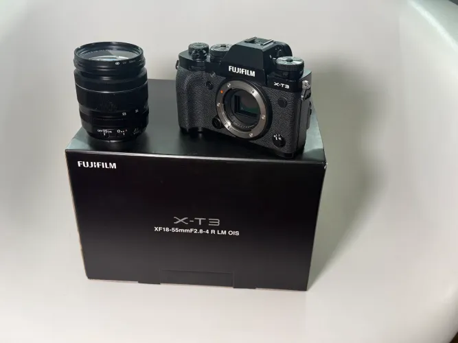 Câmera Fuji. Lente zoom. Grip . Flash. Excelente equipamento!