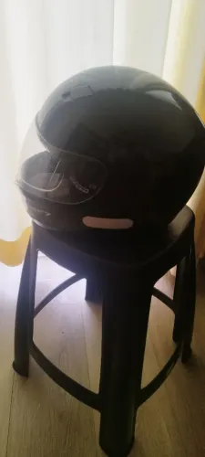 Capacete tamanho 56 