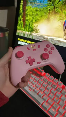 Controle Tri-Mode GameSir T4 Nova Lite Rosa NOVO