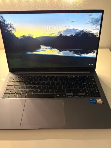 Notebook Samsung Book 4 i5