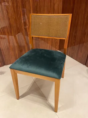 Cadeiras Breton (5 unidades). Madeira estofada em veludo