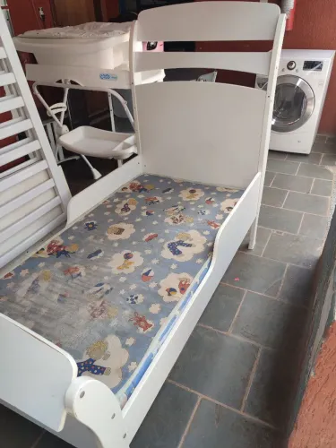 Berço cama com colchão