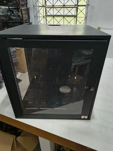 RACK PARA SERVIDOR HEPSO