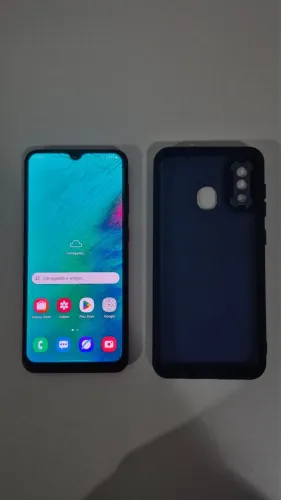 Vende - se Galaxy A20 