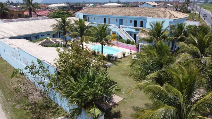 Vende-se apartamento na ilha comprida 3 minutos do centro de carro ,em frente a praia
