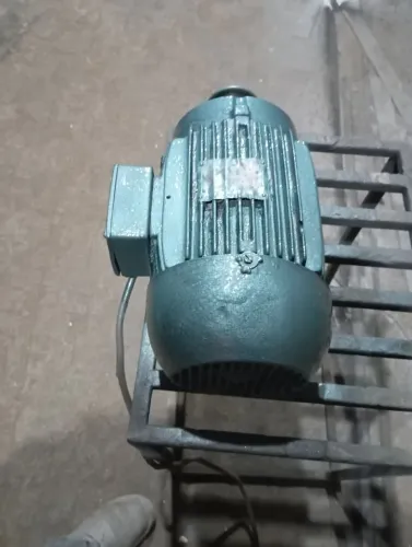 Vendo motor 5cv trifásico