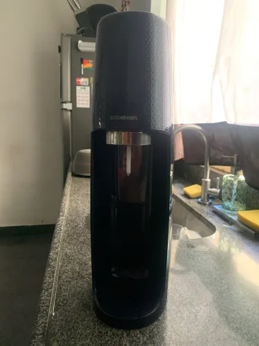 Máquina de gaseificar água soda serem