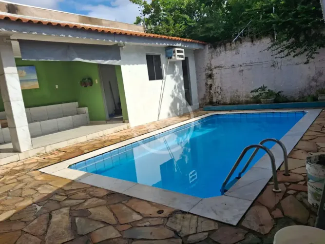 Casa com Piscina no Jardim Tropical codigo: 324063