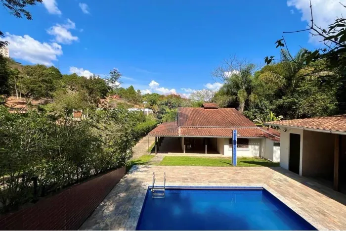 Granja Encantadora no Condomínio Vivendas das Fontes - Fontesville, Juiz de Fora