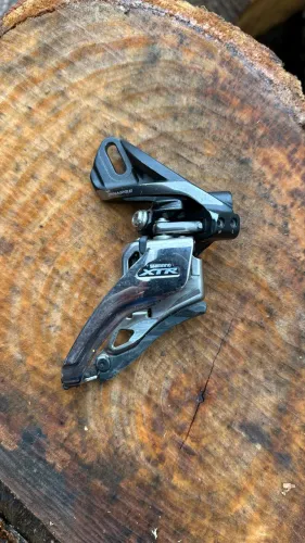 Câmbio dianteiro Shimano XTR FD-M9020-D