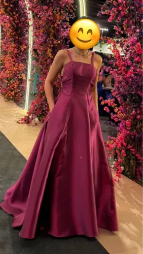 Vestido de formatura cor Marsala ( ATELIE SANDRA MARTINS)