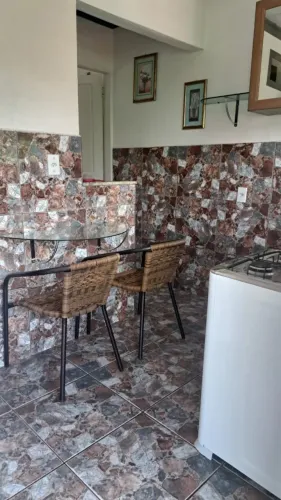Aluga-se Apto 1 e 2 quarto mobiliado R.João Valério entre Djalma Batista/Constantino Nery