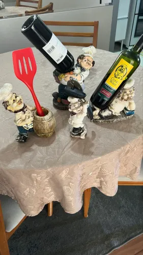 Kit com 4 cozinheiros de resina