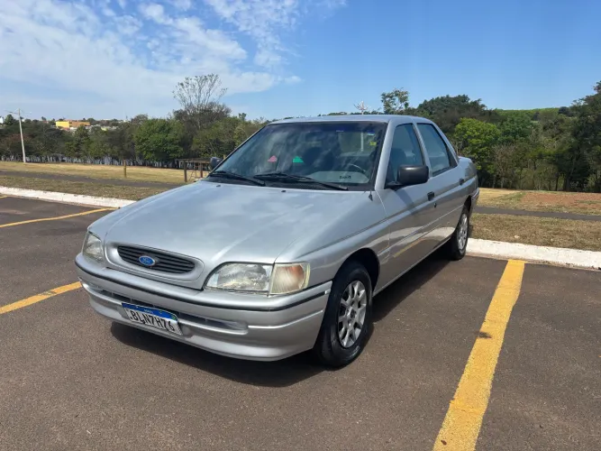 Ford Verona GL 1.8i / LX 1.8i 4P 1996